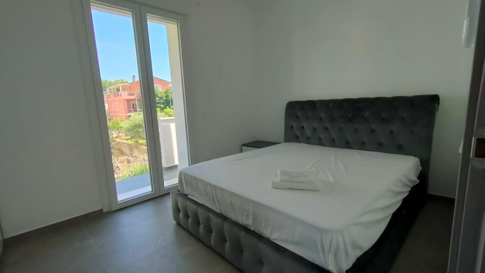 Villa Borghesi Suites Fronte Mare Rimini Exterior foto