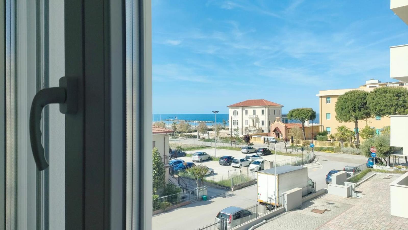 Villa Borghesi Suites Fronte Mare Rimini Exterior foto