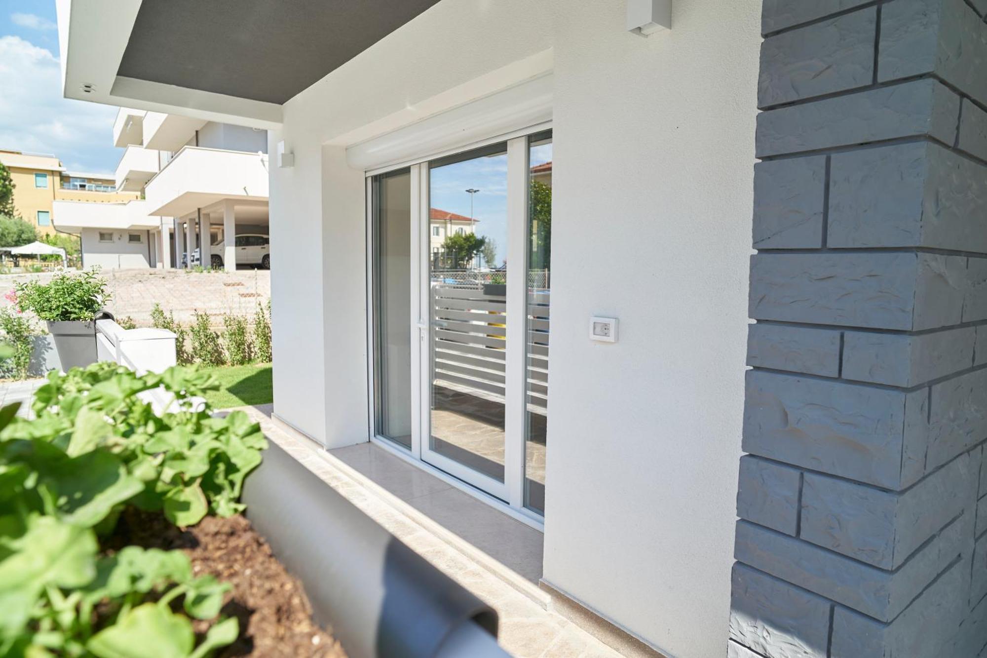 Villa Borghesi Suites Fronte Mare Rimini Exterior foto